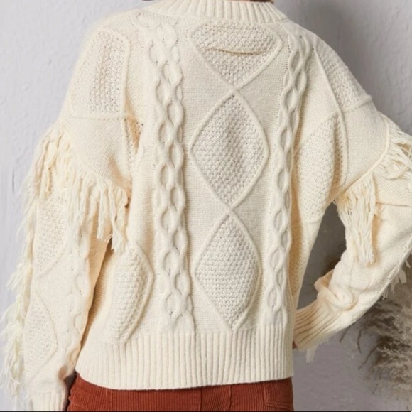 NWT cable knit sweater - Picture 5 of 5